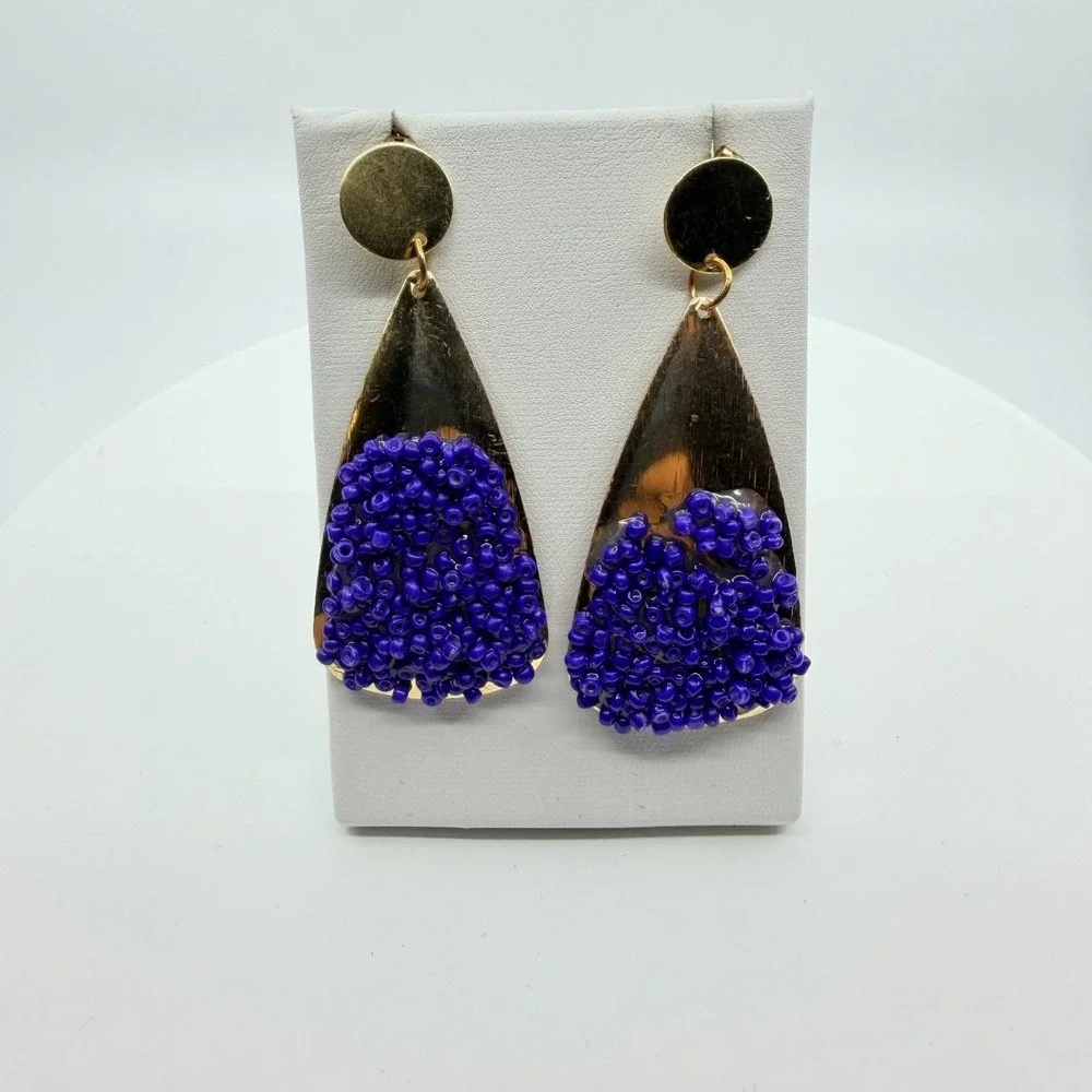 Vintage Y2K Gold Tone Purple Seed Bead Textured Teardrop Dangle Post Earrings